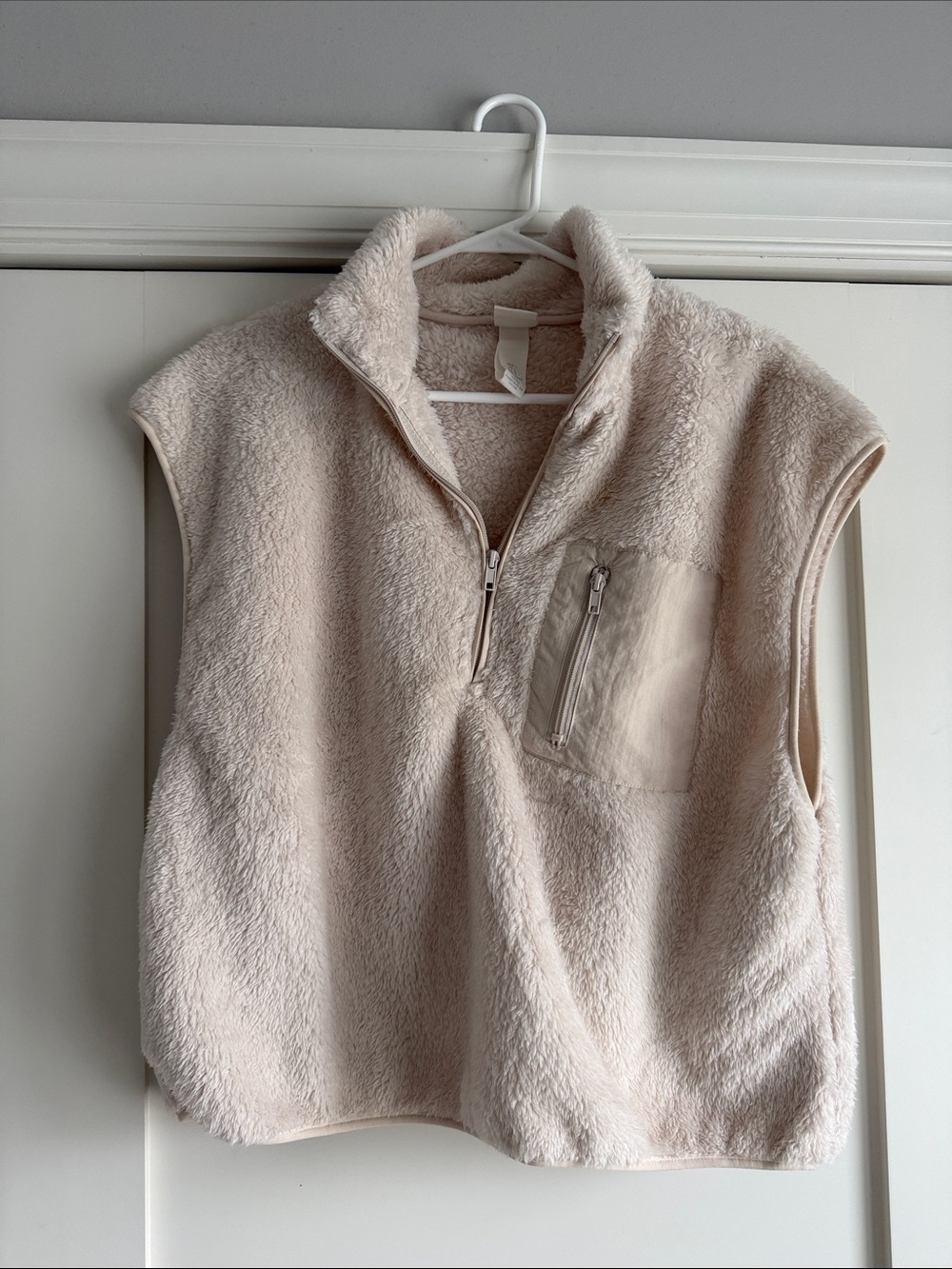 H&M Sherpa best Size large (oversized fit if you’re a small/medium)